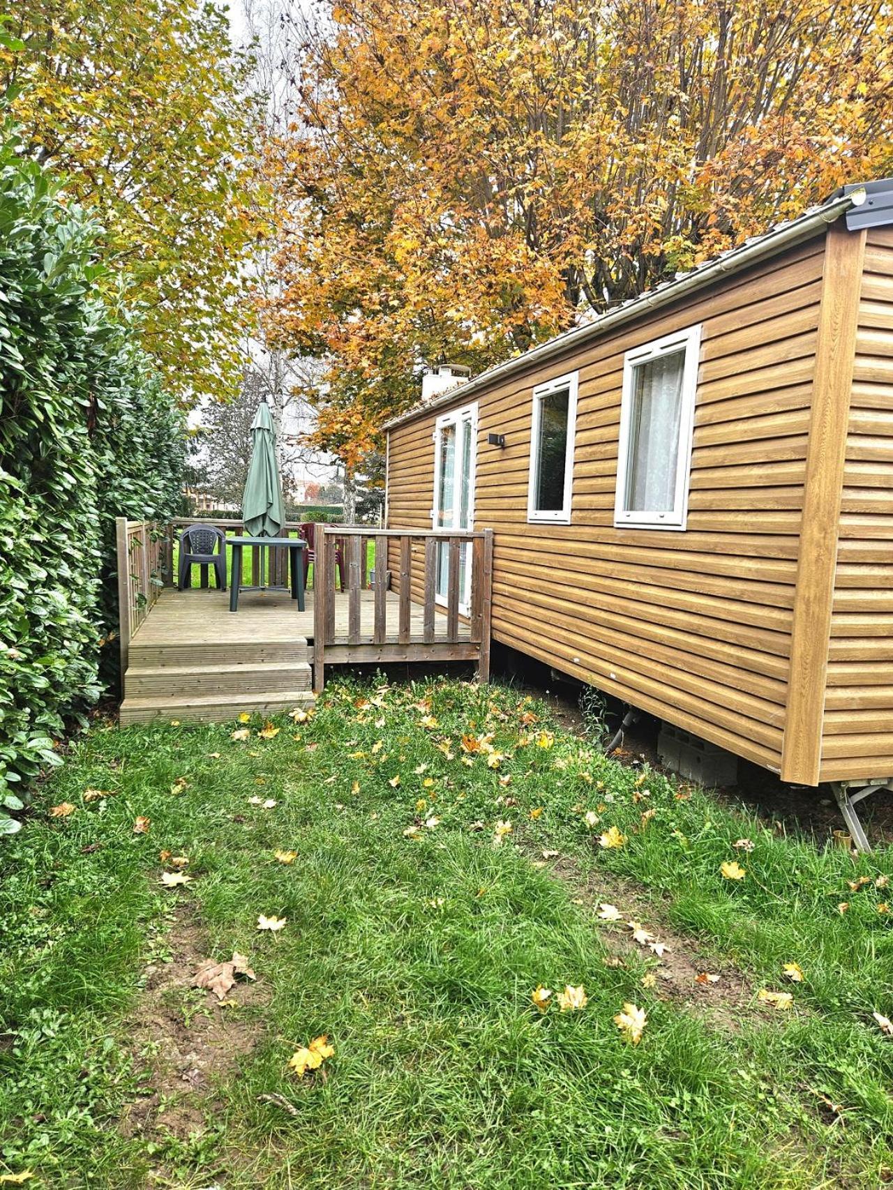 Camping De Charlieu - Mobile Home Exterior photo
